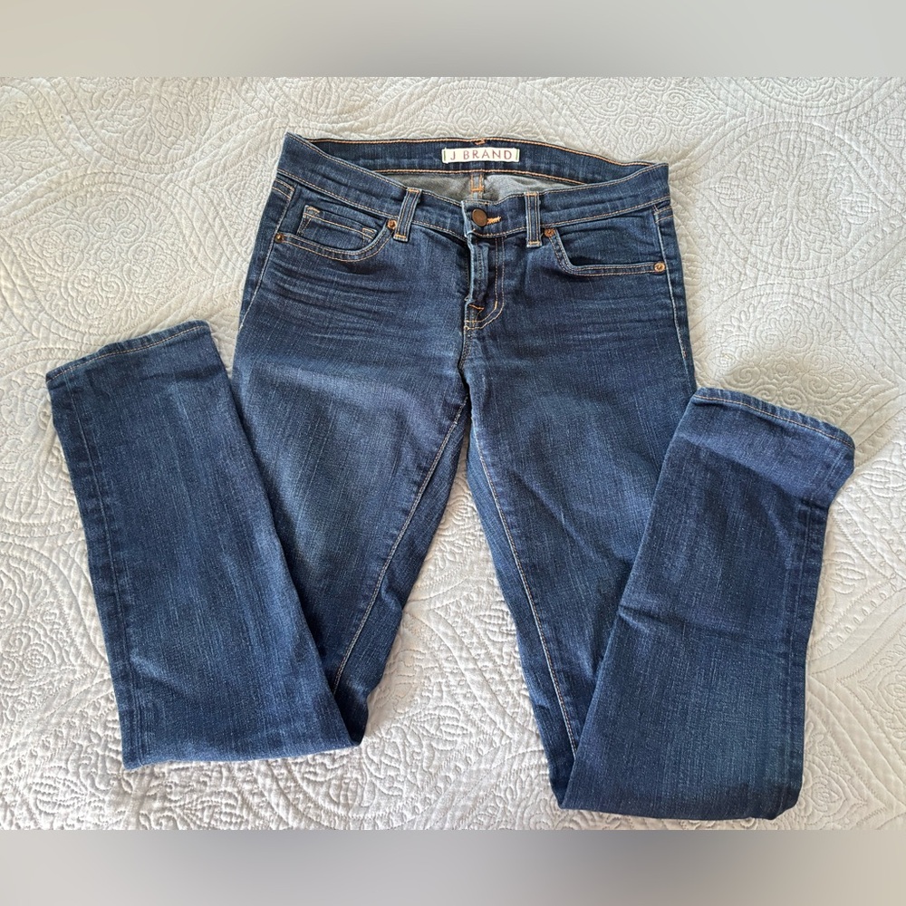 J BRAND Skinny Leg Jeans in Ink size 26 EUC